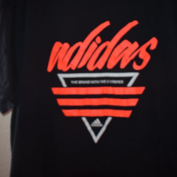 Adidas Mens Graphic Tee Size 2X EUC Clean Pet/Smoke-free home - Picture 4 of 5